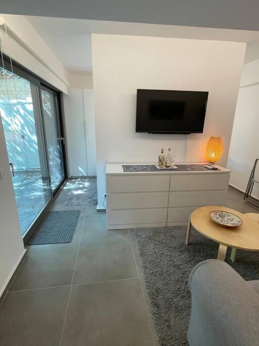 Apartmán Charming Coastal Retreat Anavyssos Exteriér fotografie