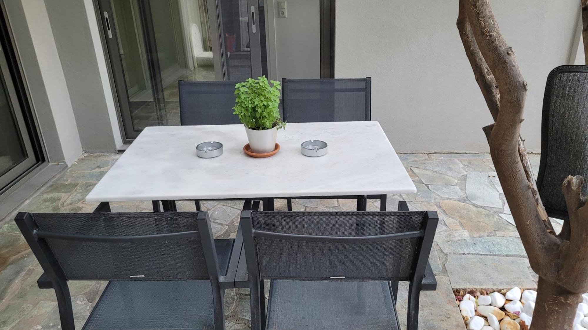Apartmán Charming Coastal Retreat Anavyssos Exteriér fotografie