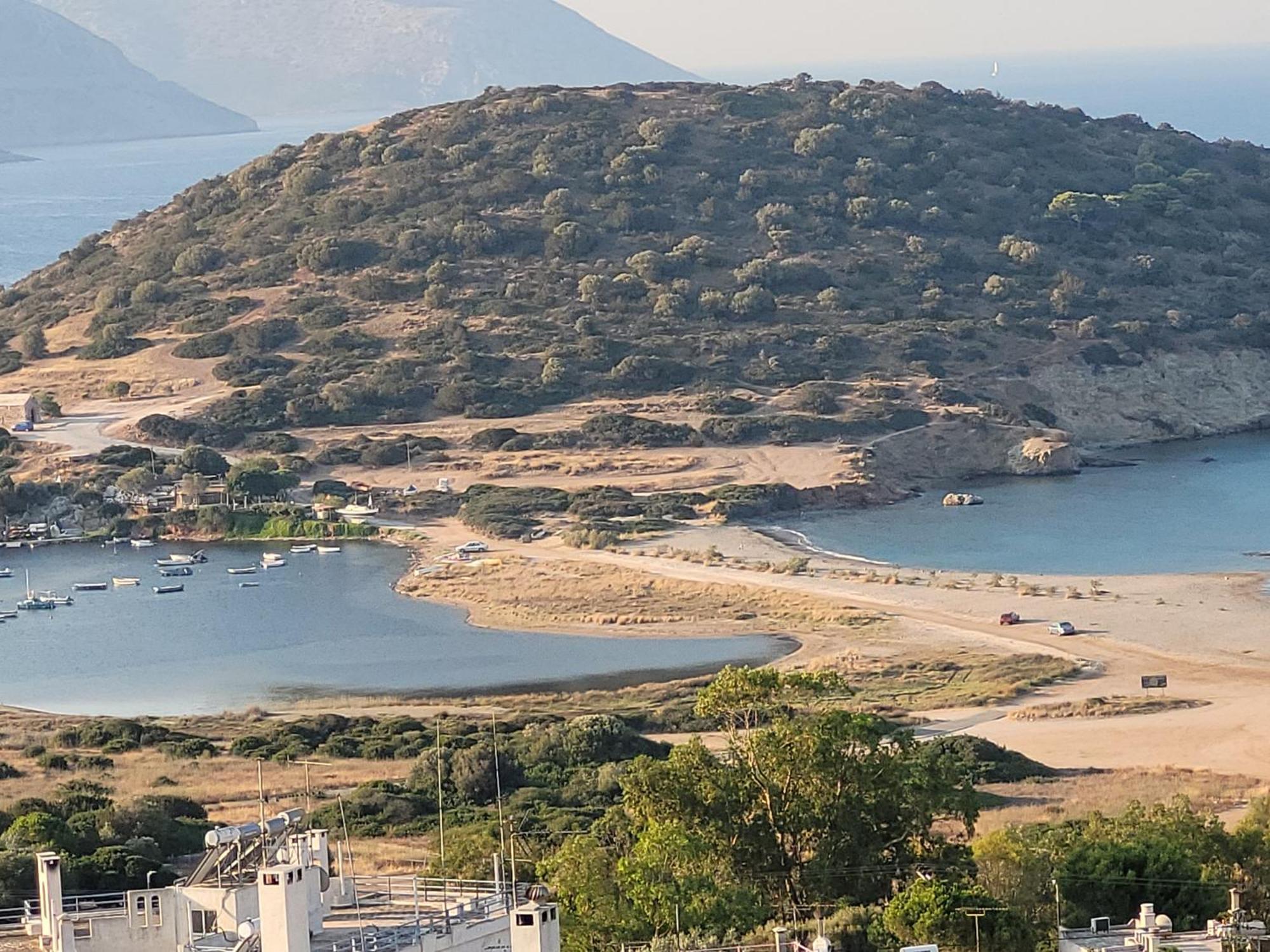 Apartmán Charming Coastal Retreat Anavyssos Exteriér fotografie